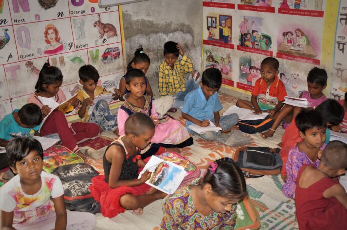 Borealis supports Kindernothilfe in improving the lives of disadvantaged children and their families in Mumbai, India.