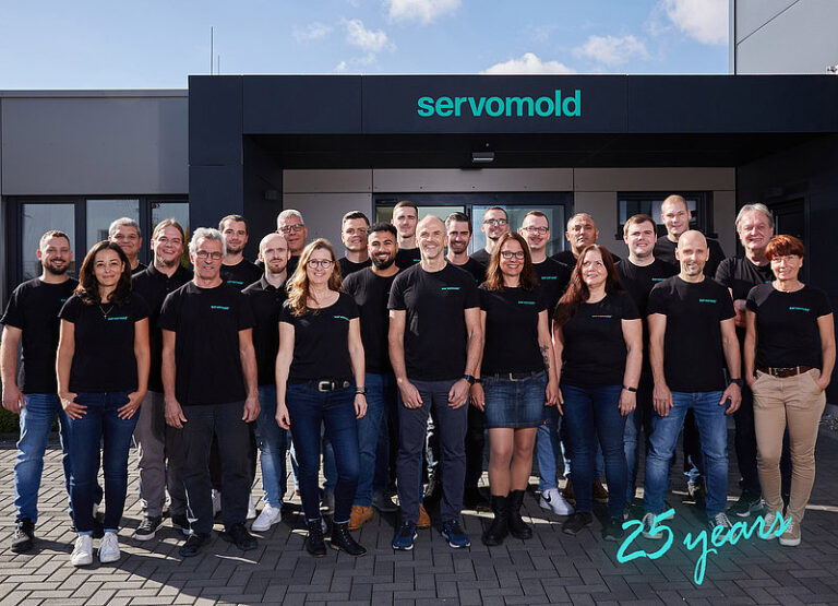 In the anniversary year 2023, 28 motivated and highly trained employees of Servomold GmbH & Co. KG will ensure the continuation of the company's success.