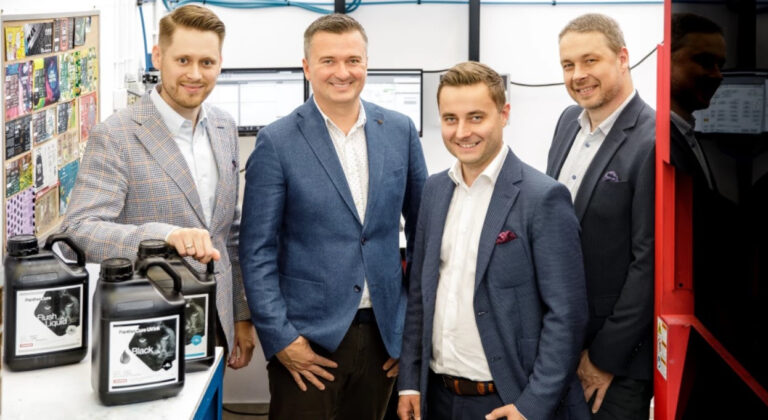 Xeikon Panther UV Inkjet Technology Extends Capabilities at Etiflex.