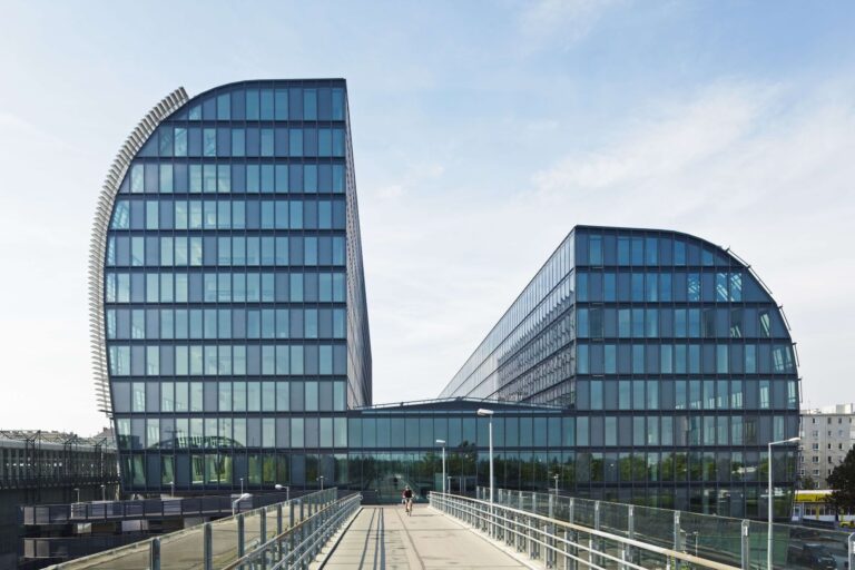 Constantia Flexibles Excels in the First Half Year. Binding Acquisition Offers Received.