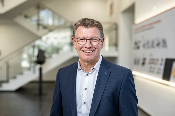 An Executive Interview on the road to K 2025 with Dr. Torsten Schmitz (Managing Director, Extrusion Business Unit) and Mr. Hermann Veismann (Managing Director, Printing and Finishing Business Unit) at Windmöller & Hölscher